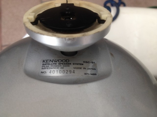 ลำโพงเเขวน KENWOOD 100Wมีไฟสวยๆของเก่าญี่ปุ่นสภาพสวยคู่ละ ลำโพงเเขวน KENWOOD 100Wมีไฟสวยๆของเก่าญี่ปุ่นสภาพสวยคู่ละ