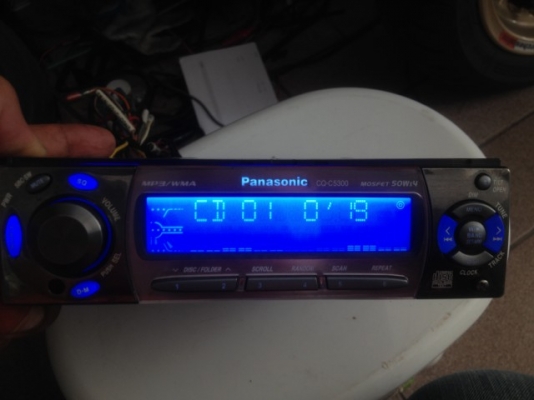 PANASONIC CQ C5300 CD MP3 หน้าสไลดไฟฟ้ามาลายเอ้าครบเก่าญี่ปุ่นสภาพสวย PANASONIC CQ C5300 CD MP3 หน้าสไลดไฟฟ้ามาลายเอ้าครบเก่าญี่ปุ่นสภาพสวย