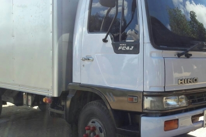 หกล้อ ฮีโน่ FC4J145ปี39 ตู้แห้ง ช่วงยาว 5.50ม สภาพดีสวยบางเดิมพร้อมใช้งาน ทะเบียนพร้อมโอน