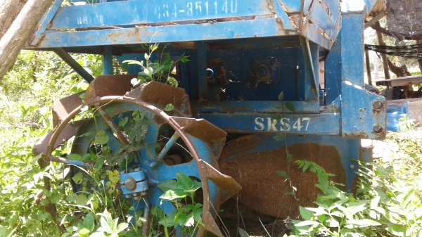 ขายเครืองปลุกอ้อยร่องเดียวของกำแพงแสน ขายเครืองปลุกอ้อยร่องเดียวของกำแพงแสน