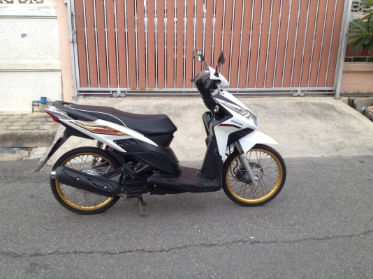 Honda click 110i ปี53 รถบ้านขายเอง Honda click 110i ปี53 รถบ้านขายเอง