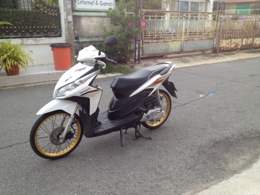 Honda click 110i ปี53 รถบ้านขายเอง