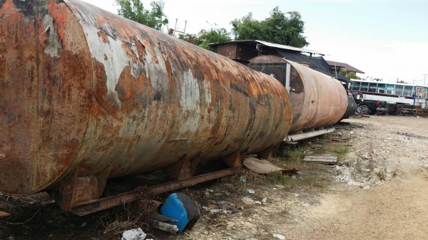 ถังมือสอง รอทำสี มีหลายใบ หลายขนาดให้เลือกครับ / ติดต่อสอบถามก่อนได้หรือมาดูที่ร้านตามสะดวก ถังมือสอง รอทำสี มีหลายใบ หลายขนาดให้เลือกครับ / ติดต่อสอบถามก่อนได้หรือมาดูที่ร้านตามสะดวก