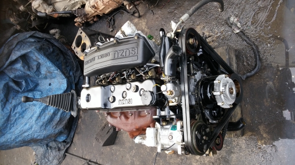 เครื่ิองยนต์ อิซุสุ 2800 4JB เครื่องนอกพร้อมเกีร์ย พร้อมอินวอย