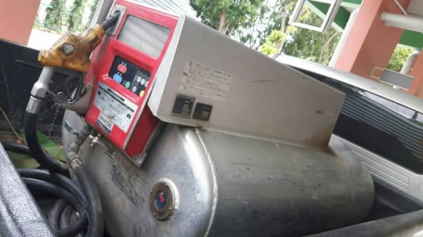 ขาย 42,000 ถังน้ำมันอลูมิเนียมพร้อมหัวจ่าย 500 ลิตร ไฟ 12 vเหมาะสำหรับส่งเติมน้ำมันแบคโฮ แทรคเตอร์ภาคสนาม 090-772-3710 090-772-3708