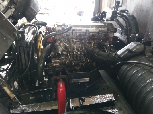 ขายหกล้อ4เจปี43รถมือเดียวออกจากศูนย์เลยรถเดิมๆไม่เคยชนไม่เคยทำสีเลยคับสวยจริงๆ ขายหกล้อ4เจปี43รถมือเดียวออกจากศูนย์เลยรถเดิมๆไม่เคยชนไม่เคยทำสีเลยคับสวยจริงๆ