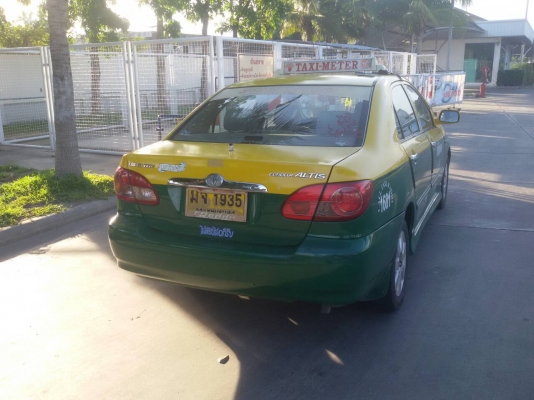 ขายรถใว้ทำกินครับเหลือรับจ้างหาเงินได้อีก1ปี