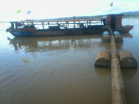 ขาย900,000 เรือดูดทรายครบชุดเล่มทะเบียน เครื่อง MITSUBISHI V8DC11 เครื่องดี ปั้มดูดแรงดี กล่องลูกปืนเปลี่ยนใหม่เรือสวยพร้อมดูด 090-772-3710 090-772-3708