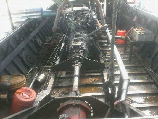 ขาย900,000 เรือดูดทรายครบชุดเล่มทะเบียน เครื่อง MITSUBISHI V8DC11 เครื่องดี ปั้มดูดแรงดี กล่องลูกปืนเปลี่ยนใหม่เรือสวยพร้อมดูด 090-772-3710 090-772-3708