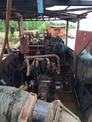 ขาย900,000 เรือดูดทรายครบชุดเล่มทะเบียน เครื่อง MITSUBISHI V8DC11 เครื่องดี ปั้มดูดแรงดี กล่องลูกปืนเปลี่ยนใหม่เรือสวยพร้อมดูด 090-772-3710 090-772-3708