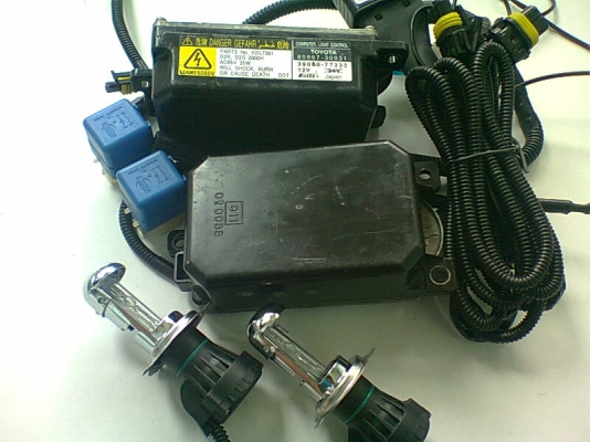 ชุดไฟ XENON H4 บัลลาสต์ TOYOTA KOITO ชุดไฟ XENON H4 บัลลาสต์ TOYOTA KOITO