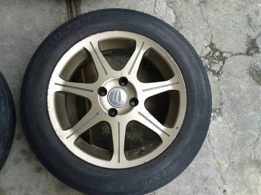 ล้อญี่ปุ่นแท้ ขอบ15นิ้ว4รู100 พร้อมยาง สวยๆ 4 ล้อ ราคา 6500 บาท ล้อญี่ปุ่นแท้ ขอบ15นิ้ว4รู100 พร้อมยาง สวยๆ 4 ล้อ ราคา 6500 บาท