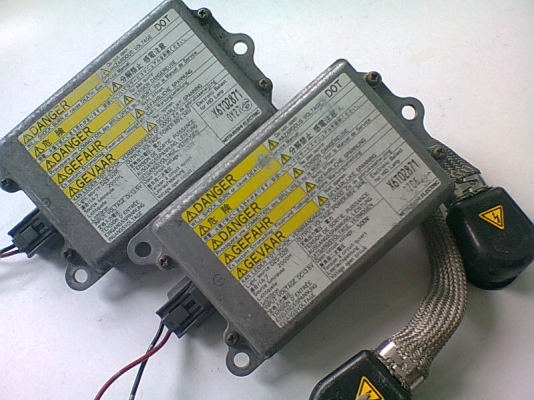 บัลลาสต์ไฟ XENON แท้ 100\% MITSUBISHI  MADE IN JAPAN