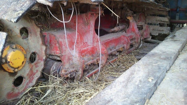 ขายรถเกี่ยวข้าวรองกระสอบ เครื่อง 6HE1 195 แรง แจ่มๆ