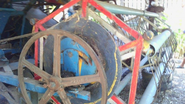 ขายรถเกี่ยวข้าวรองกระสอบ เครื่อง 6HE1 195 แรง แจ่มๆ