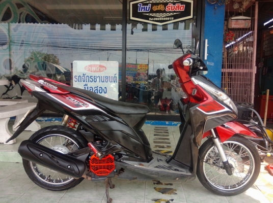 Honda Click110i สี ดำ-แดง หัวฉีดประหยัดน้ำมัน เครื่องเดิมๆ ราคาถูกครับ Honda Click110i สี ดำ-แดง หัวฉีดประหยัดน้ำมัน เครื่องเดิมๆ ราคาถูกครับ