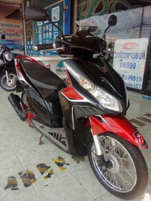Honda Click110i สี ดำ-แดง หัวฉีดประหยัดน้ำมัน เครื่องเดิมๆ ราคาถูกครับ Honda Click110i สี ดำ-แดง หัวฉีดประหยัดน้ำมัน เครื่องเดิมๆ ราคาถูกครับ