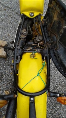 ขาย DT100 ออกใบซื้อขายเครื่องดีพอใช้โครงไม่ดามคันสตาร์ทคันเกียร์ไม่เชื่อมเหมาะเอาไปปั้นต่อ ขาย 8900