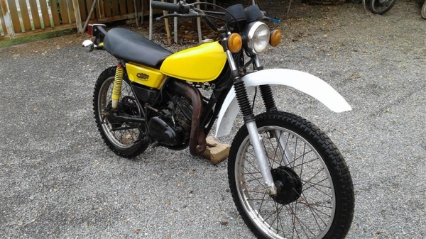 ขาย DT100 ออกใบซื้อขายเครื่องดีพอใช้โครงไม่ดามคันสตาร์ทคันเกียร์ไม่เชื่อมเหมาะเอาไปปั้นต่อ ขาย 8900