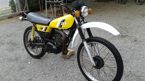 ขาย DT100 ออกใบซื้อขายเครื่องดีพอใช้โครงไม่ดามคันสตาร์ทคันเกียร์ไม่เชื่อมเหมาะเอาไปปั้นต่อ ขาย 8900