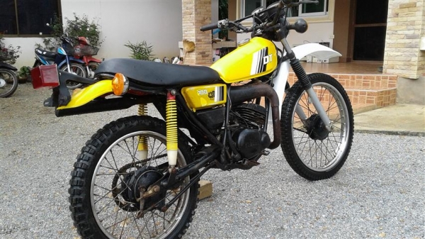 ขาย DT100 ออกใบซื้อขายเครื่องดีพอใช้โครงไม่ดามคันสตาร์ทคันเกียร์ไม่เชื่อมเหมาะเอาไปปั้นต่อ ขาย 8900