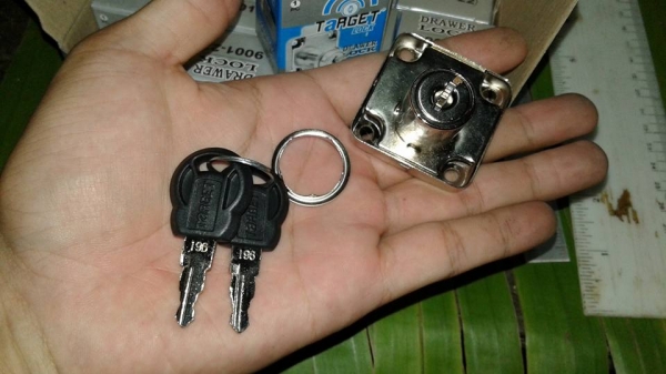 ขายยกโหล กุญแจลิ้นชัก มือหนึ่ง ราคาส่ง