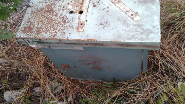 ขาย โต๊ะทำงานช่าง พร้อมปุ่มวงจร