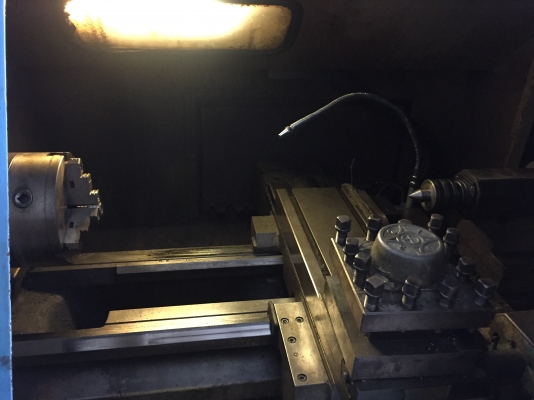 ขายเครื่องกลึงcncหัวจับ8นิ้วคอนโทลfanucรูทะลุ2.5นิ้วของจีนราคาถูกๆใช้งานได้ครับผม