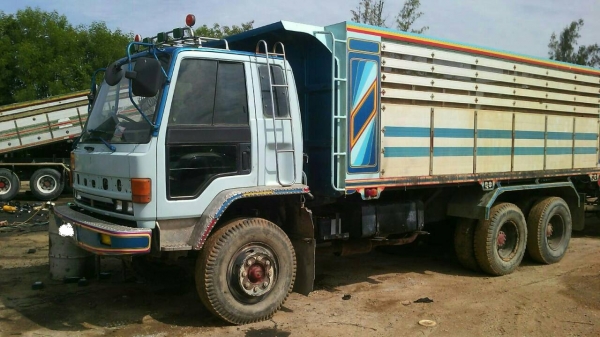 ขาย ISUZU240kดั๊มแม่ลูก สภาพสวยพร้อมใช้ ราคาต่อรอง ติดต่อได้ที่คุณ อ๊อฟ พิจิตร 086-737-9991