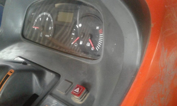 ขายรถไถคูโบต้า M7040อุปกรณ์3อย่าง สภาพเดิมทำงานน้อย เอกสารทะเบียน ยางดี