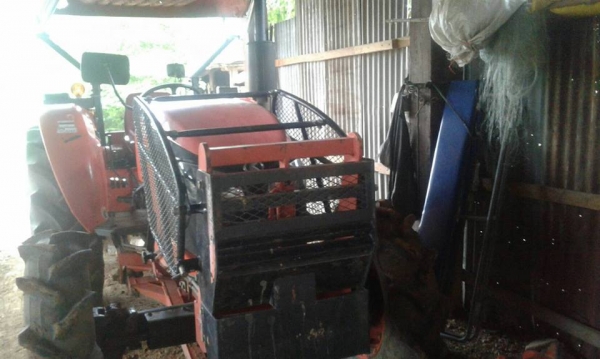 ขายรถไถคูโบต้า M7040อุปกรณ์3อย่าง สภาพเดิมทำงานน้อย เอกสารทะเบียน ยางดี