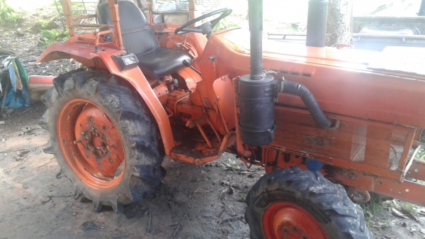 ขายตามสภาพรถไถคูโบต้า18แรงโฟวินมีพานหลัง