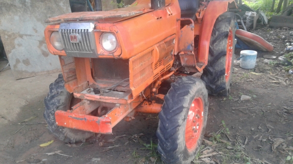 ขายตามสภาพรถไถคูโบต้า18แรงโฟวินมีพานหลัง ขายตามสภาพรถไถคูโบต้า18แรงโฟวินมีพานหลัง