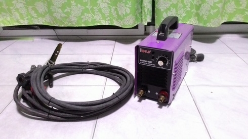 เครื่องเชื่อมระบบอินเวอร์เตอร์ iweld ขนาด 140 แอมป์ พร้อมใช้งานครับ