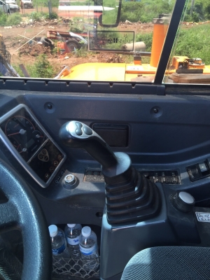 แบคโฮฮุนได ล้อยาง. R60W95. สภาพสวยมากๆๆ ดันได้. ตักได้