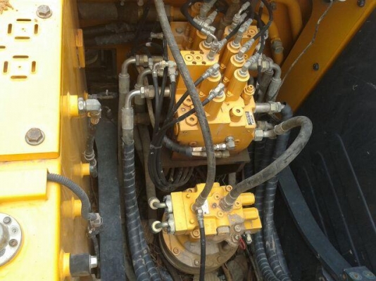 ขาย!! >>> Hyundia PC130 <<< รถพร้อมใช้งาน 5,700 ชั่วโมง ราคา 1,290,000 บาท ขาย!! >>> Hyundia PC130 <<< รถพร้อมใช้งาน 5,700 ชั่วโมง ราคา 1,290,000 บาท