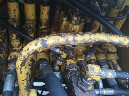 ขาย!! >>> CAT E70B <<< พร้อมใช้งานไฟฟ้าครบ มีลายหัวเจาะ คอนโทลนสั้น ทำงานดี ราคา 430,000 บาท ขาย!! >>> CAT E70B <<< พร้อมใช้งานไฟฟ้าครบ มีลายหัวเจาะ คอนโทลนสั้น ทำงานดี ราคา 430,000 บาท