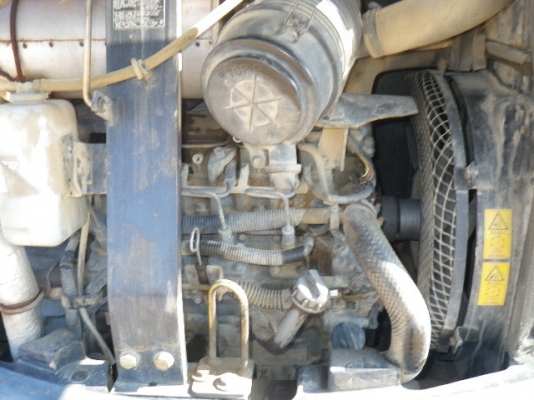 Hitachi ZX40U เก่าญี่ปุ่น ตู้เก๋ง เครื่อง Isuzu สนใจโทร 081-858-1834 แบงค์