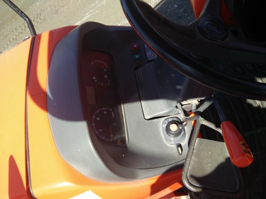 รถแทรกเตอร์ M8540 รถสภาพสวยๆน่าซื้อ ชั่วโมงงาน 2,958 ชั่วโมง ดาวน์ 80,000 บาท