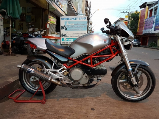 ขายคับ DUCATI M400 ปี2001 ของแต่งล้น ชิวหน้าแต่ง ท่อคู่แต่ง แฮนด์แต่ง บังโคลนหน้าหลังเคฟล่า กระจกปลายแฮนด์ ครอบท้าย อินวอยส์ สรรพสามิตร ราคา 83500 บาท ส่งได้ทั่วไทยคับ สนใจติดต่อ 081-0578282 FACEBOOK ชาญณรงค์ ป๊อป ชัยอมฤต ไอดีไลน์ POPBIGBIKESAKON คับ สนใจ