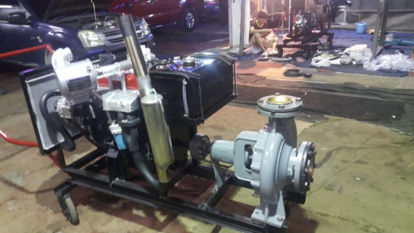 เครื่องสูบนํ้าขนาดใหญ่ประกอบใหม่