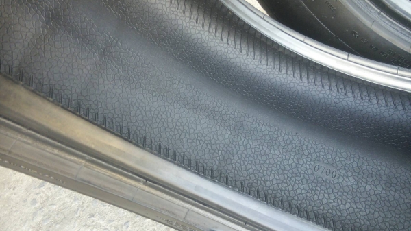 235/55R18  CONTINENTAL CONTACT PC5 มี 2 เส้น  tel.081-4273941 ไอดีไลน์ 0814273941