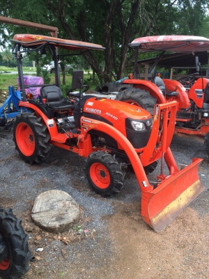 ขายคูโบต้าb2440สภาพเดิมๆสวยๆ พร้อมดันหน้ารถใช้งานน้อยคับ ราคา225,000.