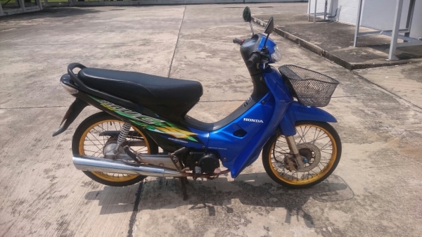 wave 100 ประหยัดน้ำมัน พร้อมใช้งาย