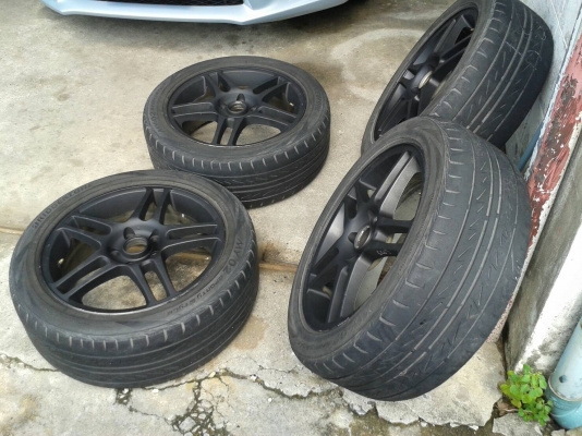 ขอบ17นิ้ว5รู114 พร้อมยาง สวยๆ 4 ล้อ ราคา 7500 บาท