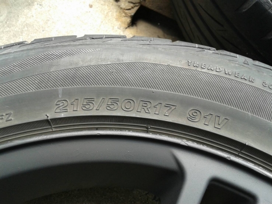 ขอบ17นิ้ว5รู114 พร้อมยาง สวยๆ 4 ล้อ ราคา 7500 บาท