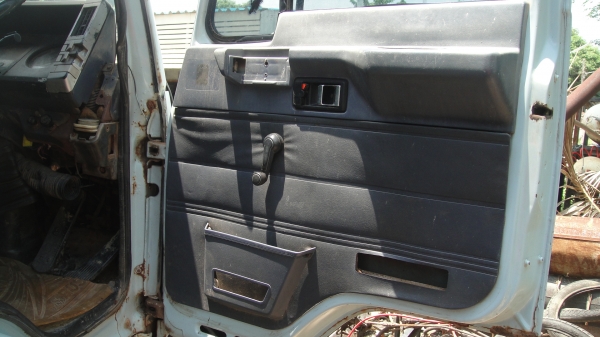 หัว ROCKY เดิมๆของครบ ขาหน้า-หลัง กันชน กรอง บังฝุ่น ภายในสวย ราคาถูก