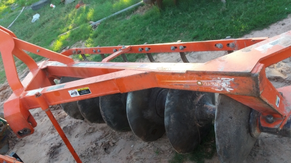 ผาล6ใบ26ส่รถไถฟอร์ดหรือรุ่นm70-90แรง ผาล6ใบ26ส่รถไถฟอร์ดหรือรุ่นm70-90แรง