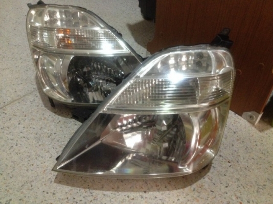 ไฟหน้า HONDA STREAM เป็นซีน่อนเเท้โรงงานเก่าญี่ปุ่นขาหัก1ข้างตามสภาพครับ ไฟหน้า HONDA STREAM เป็นซีน่อนเเท้โรงงานเก่าญี่ปุ่นขาหัก1ข้างตามสภาพครับ