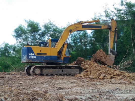 ขายkomatsu PC 120 รุ่น2